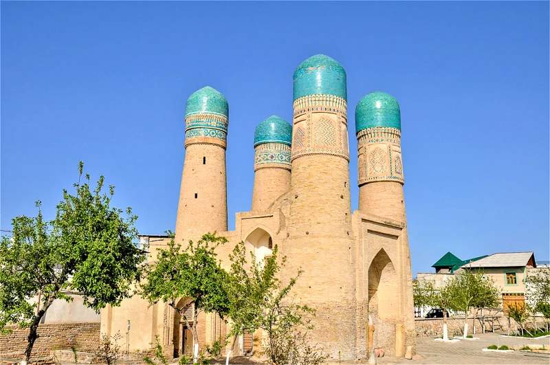 Bukhara este un oras istoric din Uzbekistan si este unul dintre cele mai importante situri incluse in Patrimoniul Mondial UNESCO.