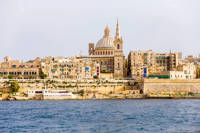 Valletta este un oras compact in inima Maltei.
