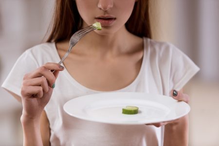 7 celebritati care s-au luptat cu tulburarile alimentare…