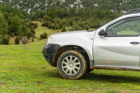 Ghid complet pentru consumabilele Dacia Duster: cum alegi corect și economisești inteligent